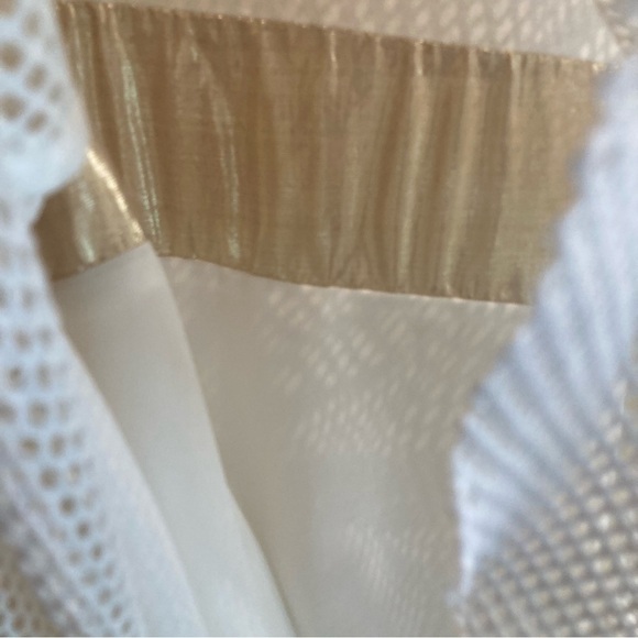 LUISA CERANO Sz 8 Mesh Gold Stripe  Sleeveless Raw Edge Hem Long Line Top - Picture 6 of 12